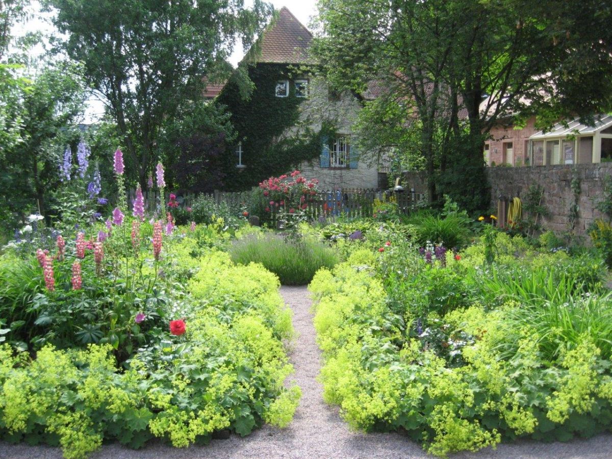 Summende Gärten Der Landkreis Aschaffenburg summt!